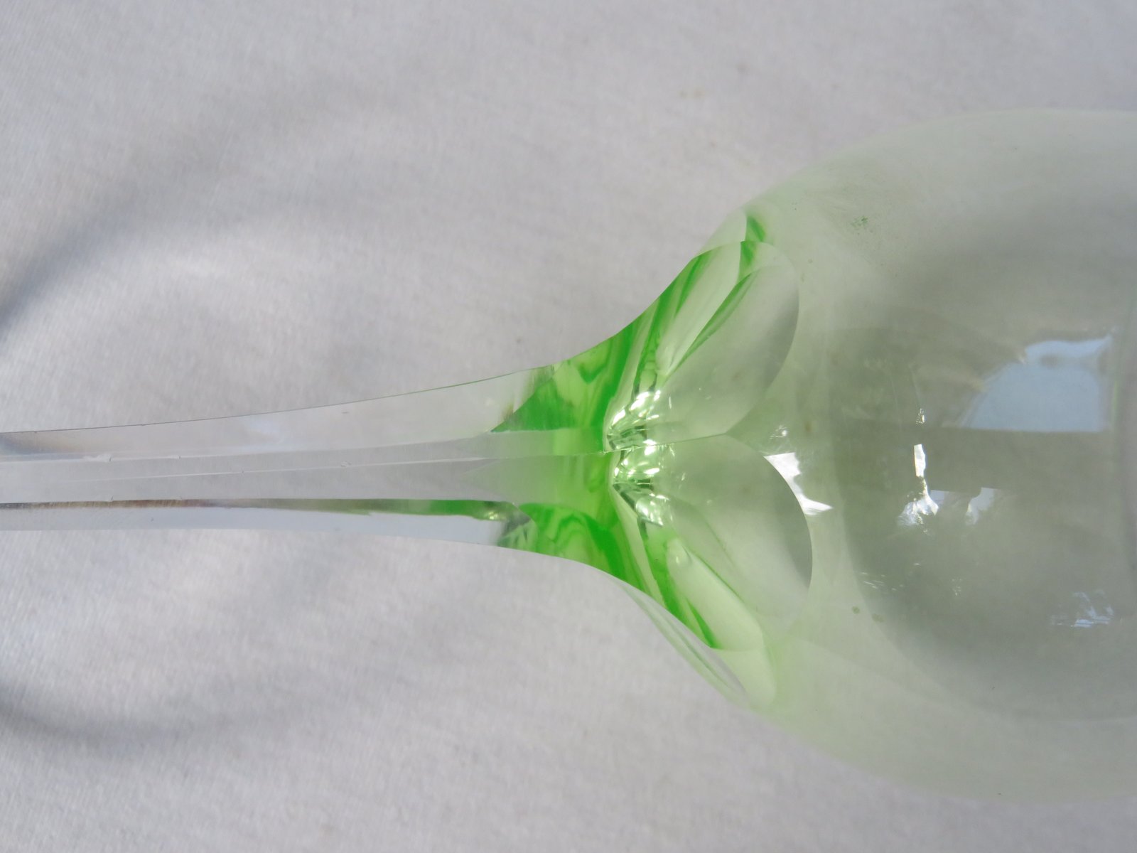 Hand Blown Art Nouveau Uranium Glass Wine Glasses, Set of 8 for sale at