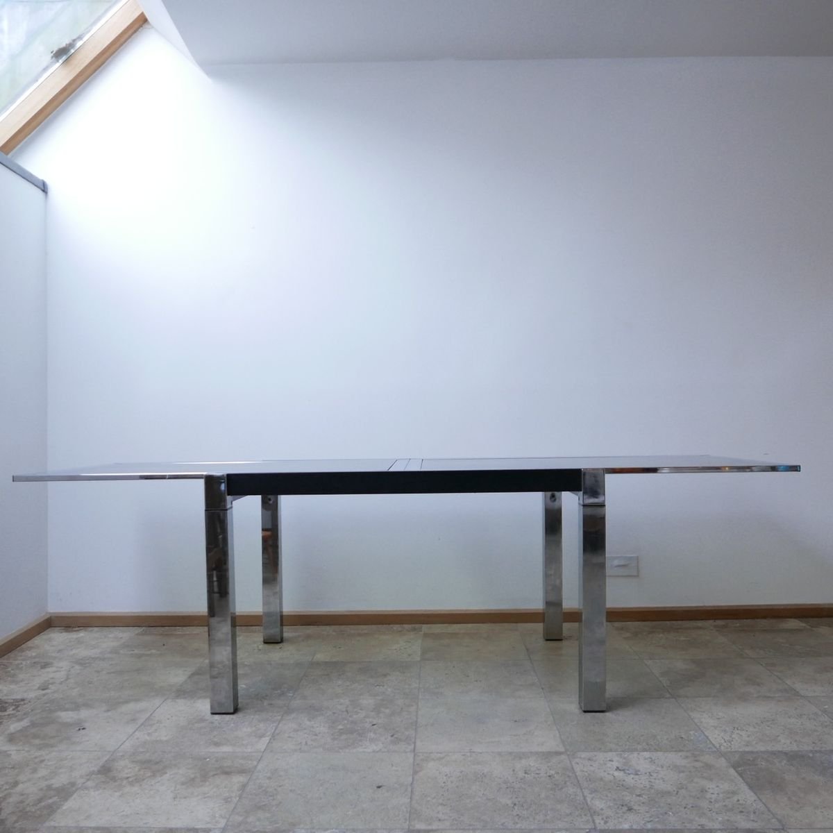 Mesa de comedor extensible italiana de cromo, años 60 en venta en Pamono