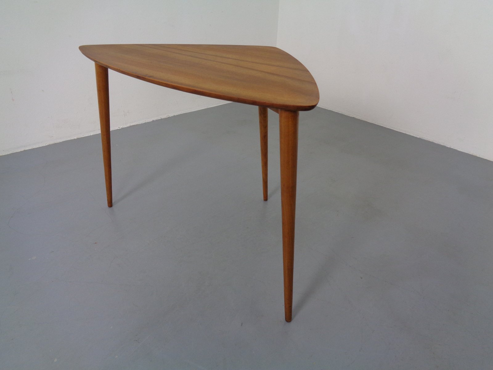 Mid-Century Triangular Teak Side Table, 1960s for sale at Pamono