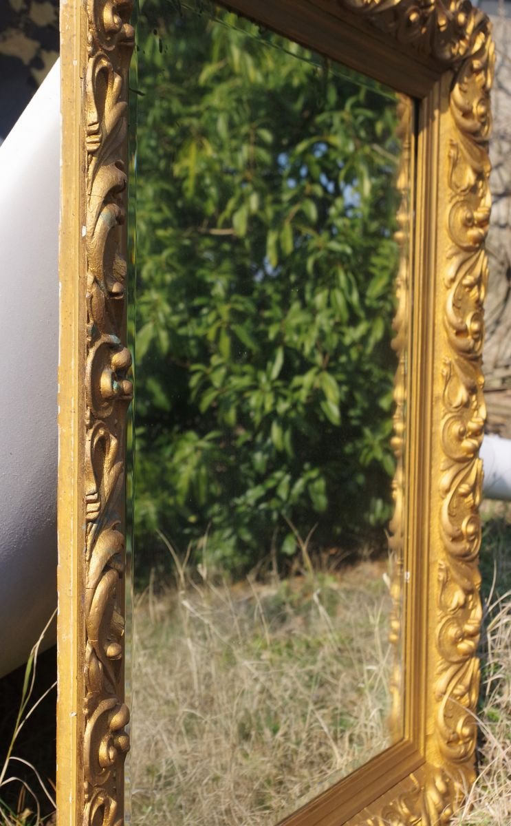 Gold Verzierter Holzspiegel, 1920er bei Pamono kaufen