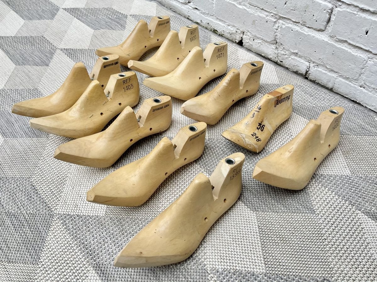 Contemporary Holz Schuhleisten, 11er Set bei Pamono kaufen