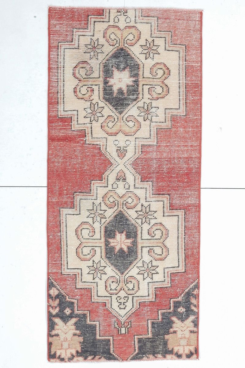 2x5 Vintage Turkish Oushak Handmade Vibrant Wool Runner Rug For Sale At Pamono