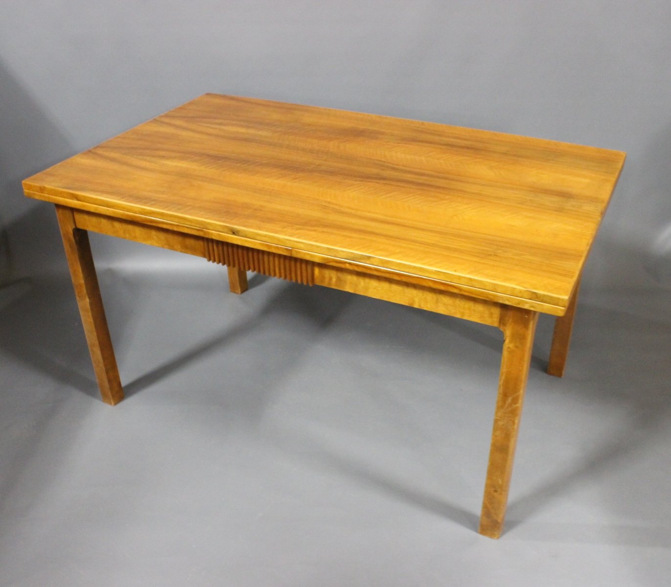 Extendable Danish Walnut Dining Table, 1940s for sale at Pamono