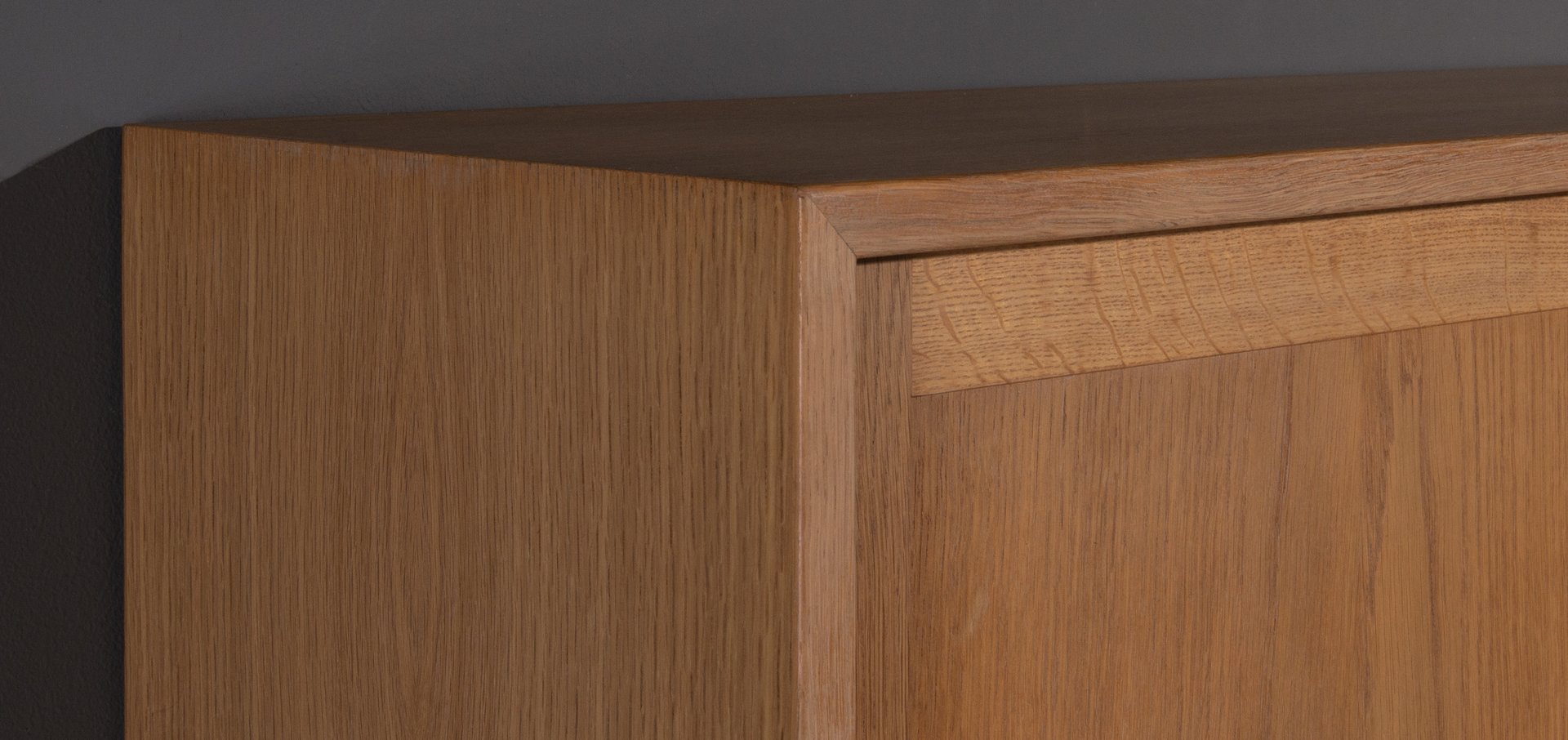 Wandschränke aus Eiche von Hans J. Wegner für Ry Møbler, 1970er, 2er