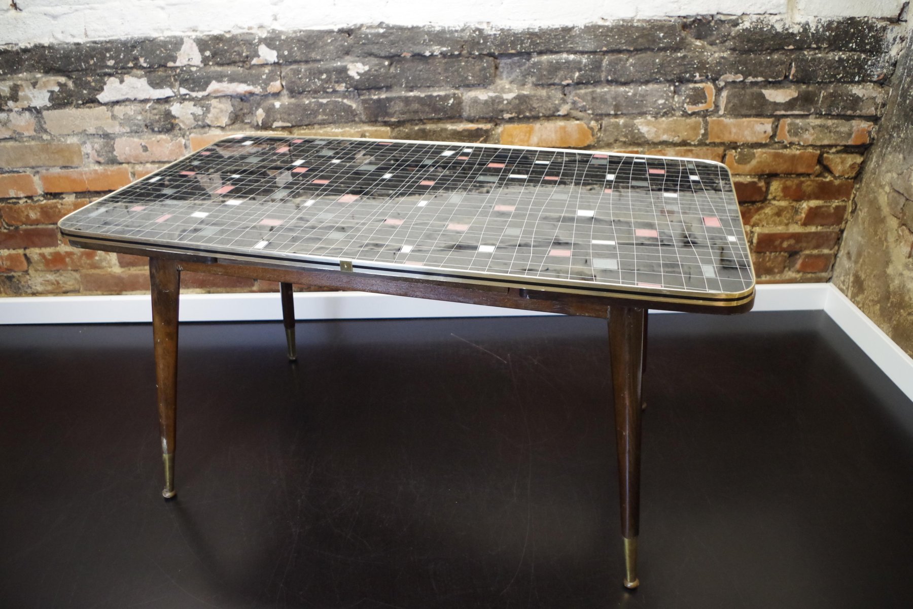 Mid Century Rockabilly Ausziehbarer Couchtisch Bei Pamono Kaufen