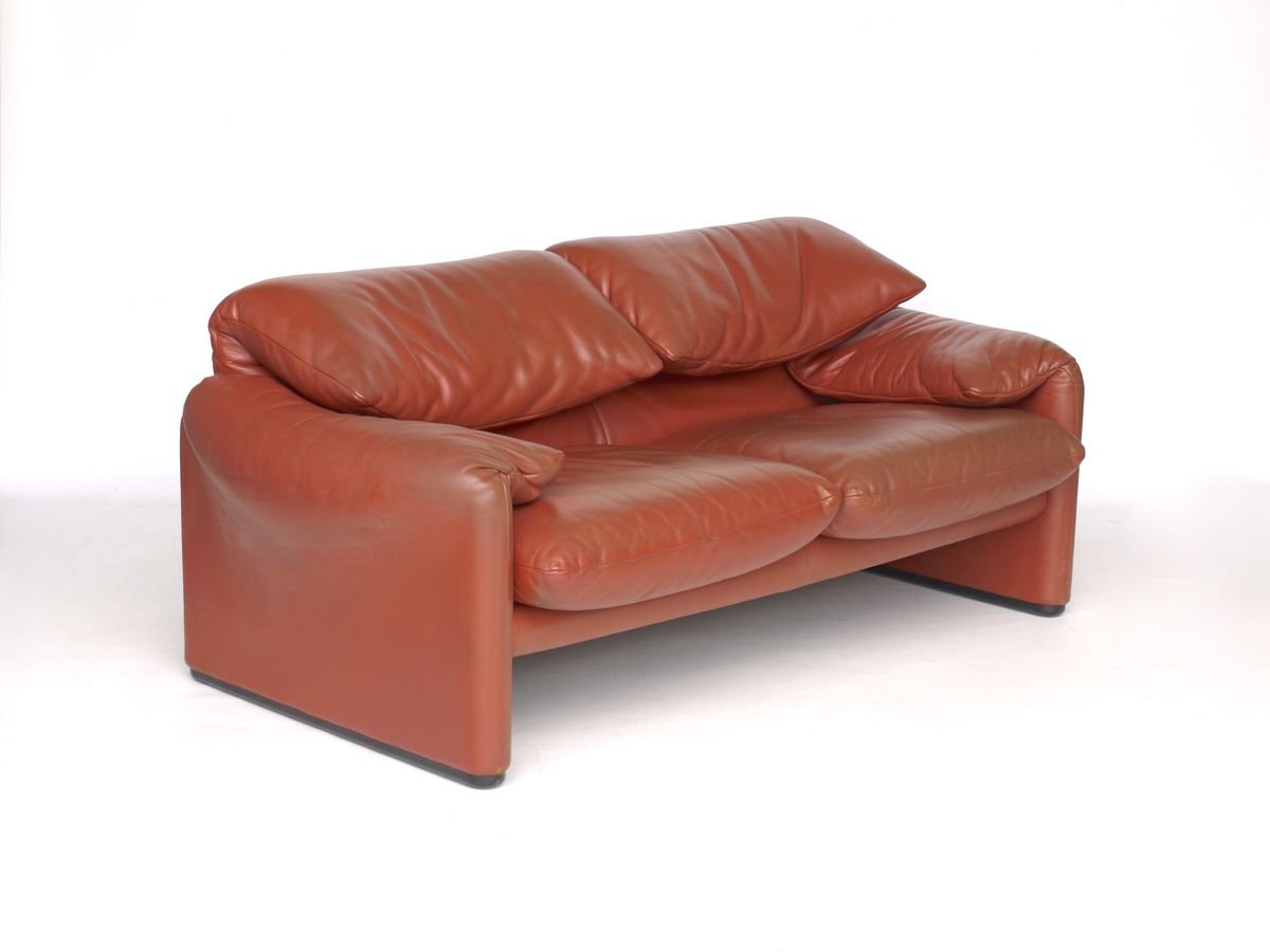 Italian Leather Maralunga Sofa By Vico Magistretti For Cassina For Sale At Pamono