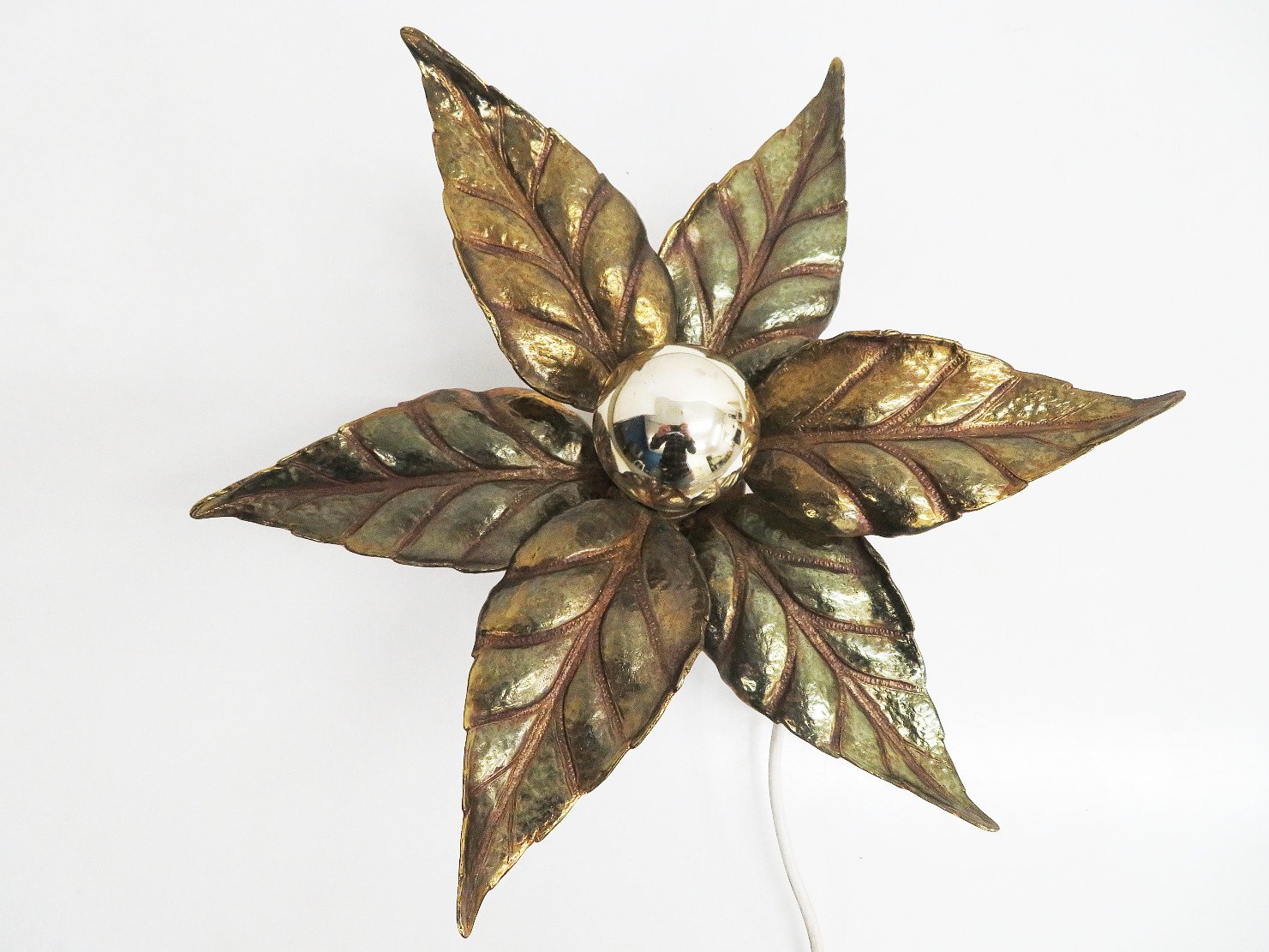 Messing Wand Oder Tischlampe In Blumenform Von Willy Daro Bei Pamono Kaufen