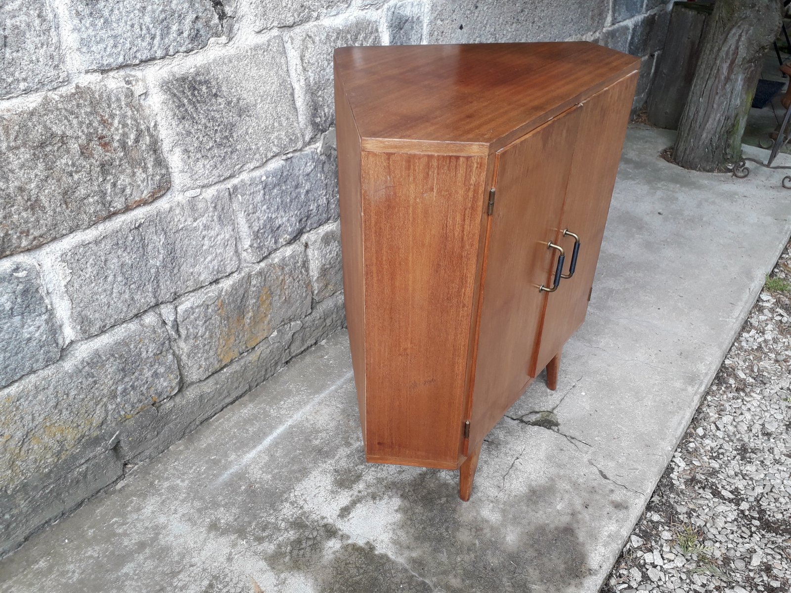 Eckschrank, 1950er bei Pamono kaufen