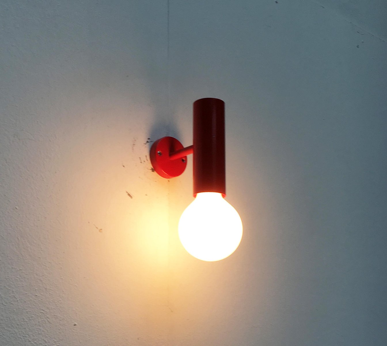 MidCentury Minimalist Red Wall Lamp, Set of 2 for sale at Pamono