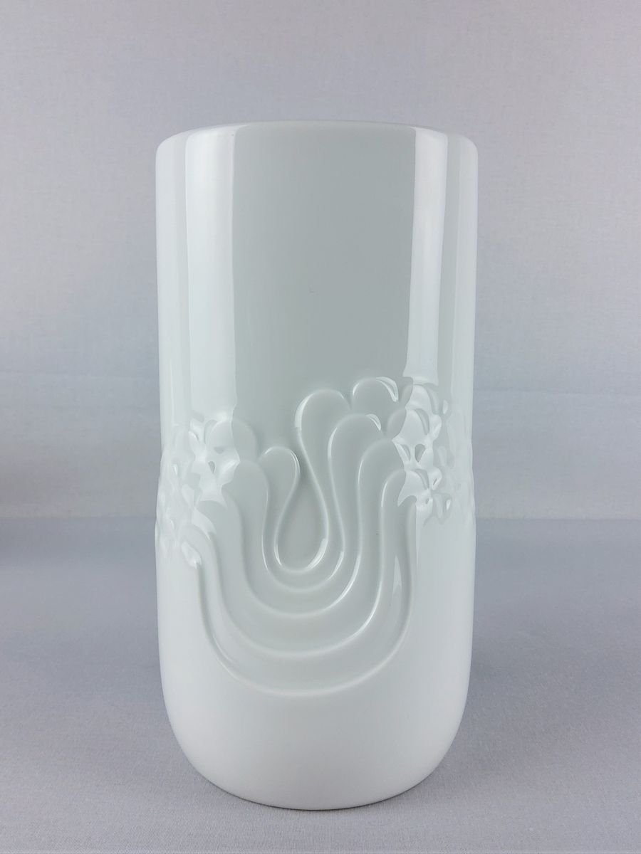 Vintage White Porcelain Vase from Thomas, 1970s for sale at Pamono