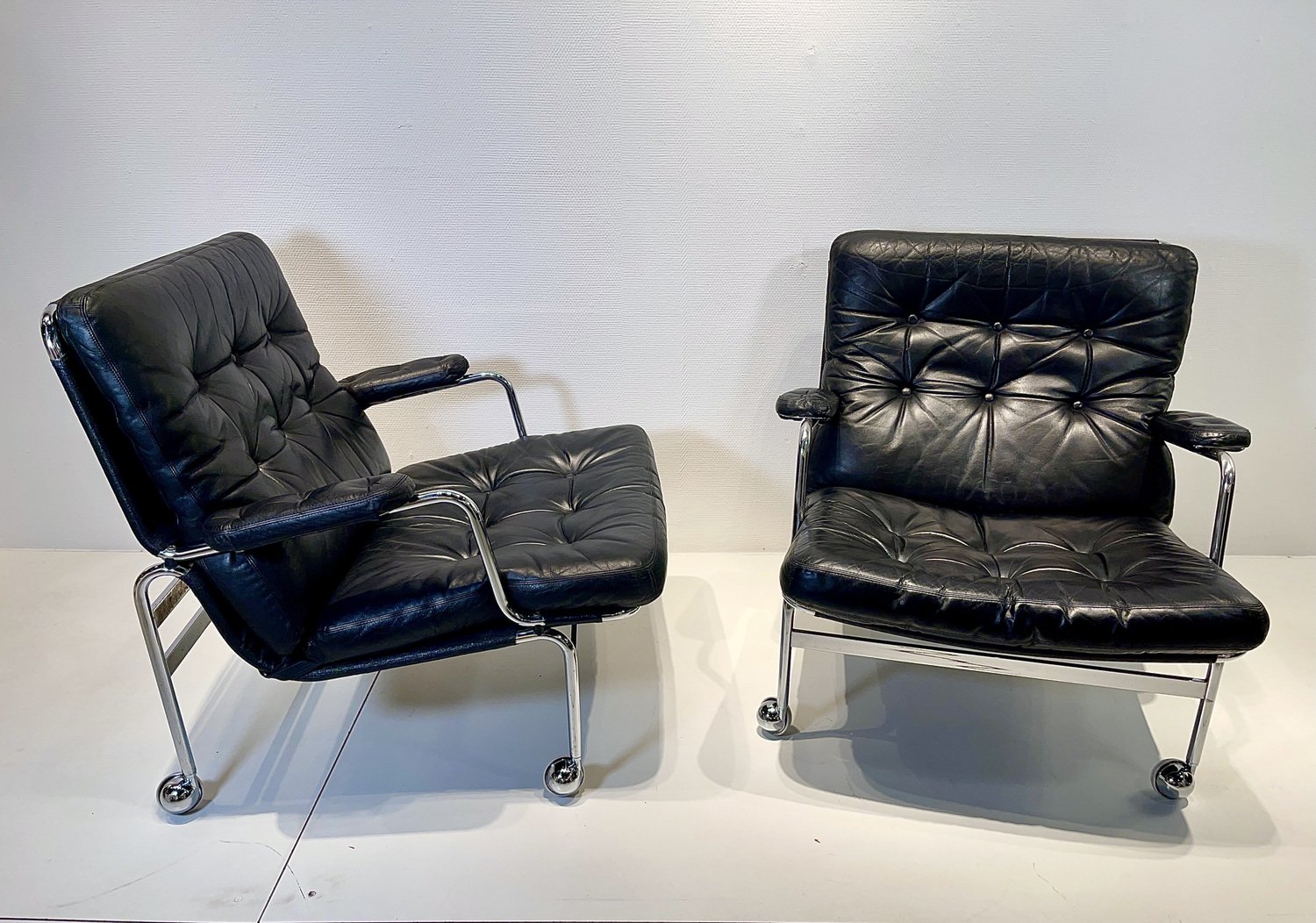 Black Leather Model Karin Armchair By Bruno Mathsson For Dux Set Of 2 For Sale At Pamono