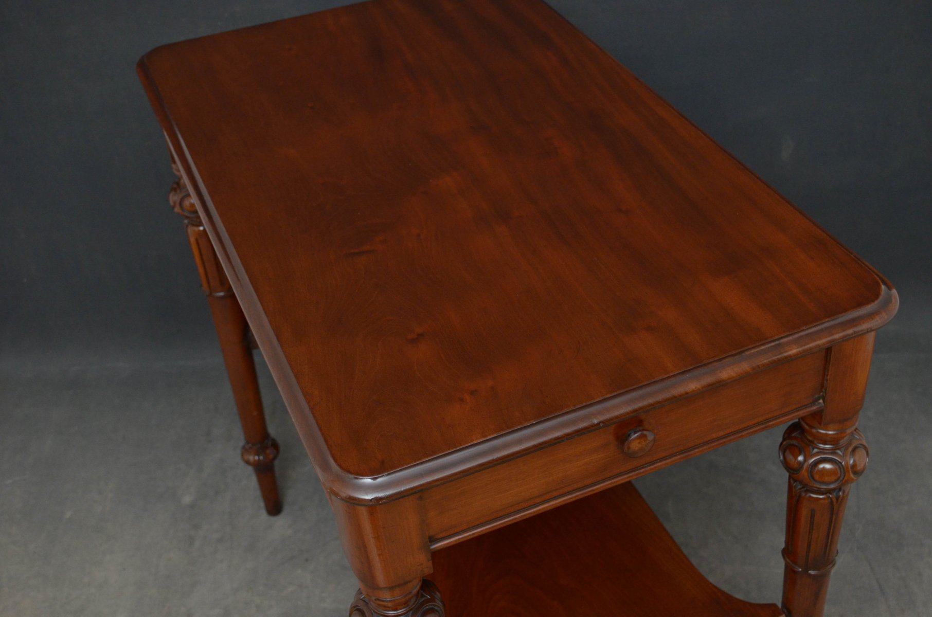 Tall Early Victorian Mahogany Table for sale at Pamono