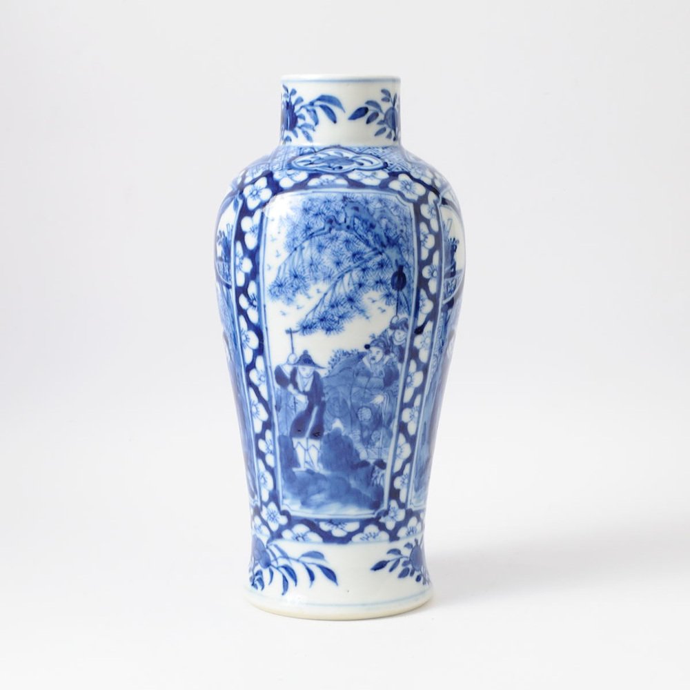 Late Qing Dynasty Porcelain Vase by Kangxi Nian Zhi for sale at Pamono