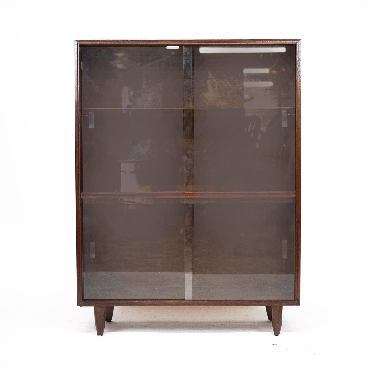 Vintage Glass Fronted Bookcase in Dark Wood, 1960s bei Pamono kaufen