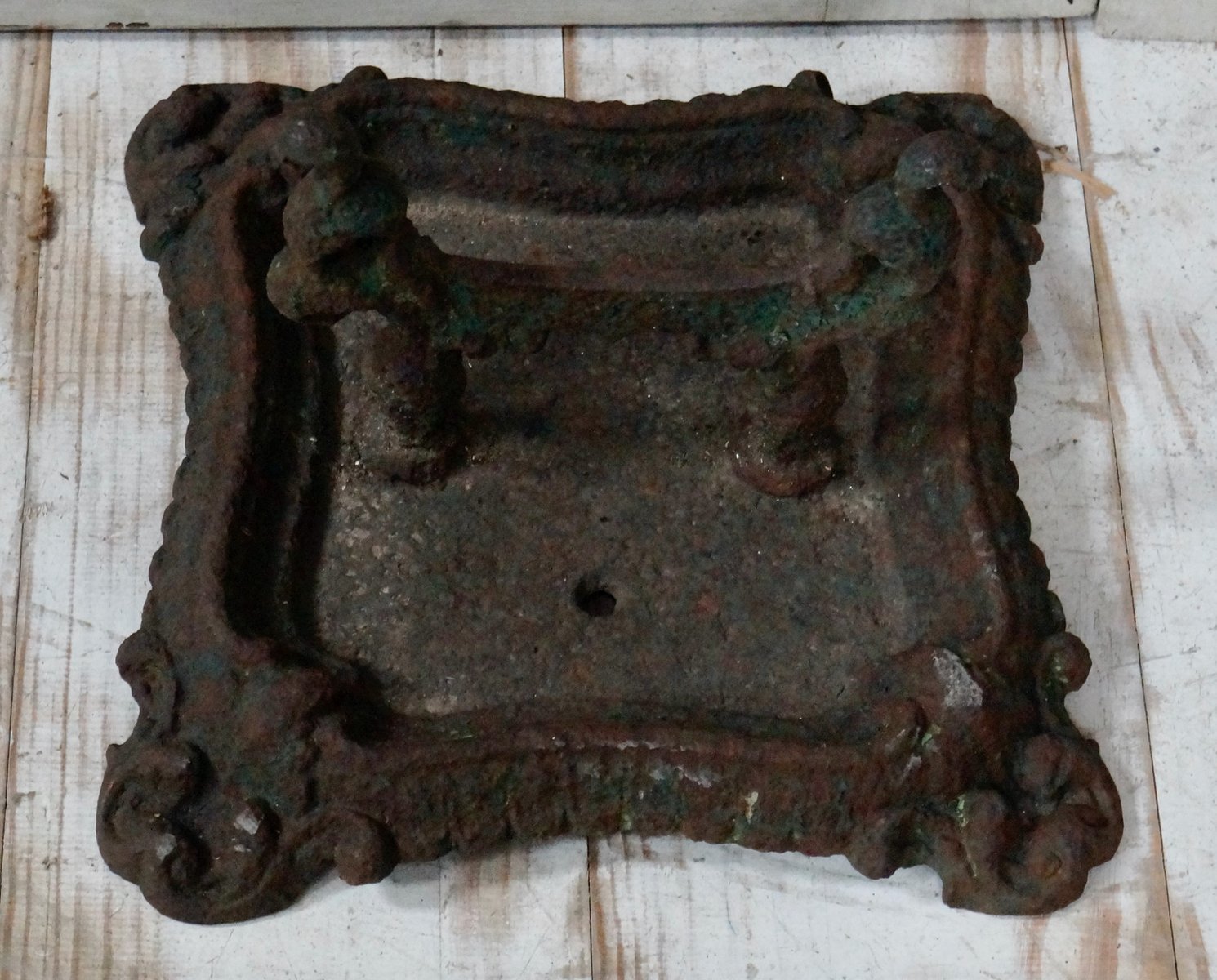 Victorian Cast Iron Boot Scraper for sale at Pamono