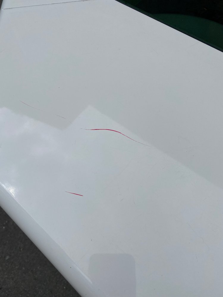 Italian White Dining Table for sale at Pamono