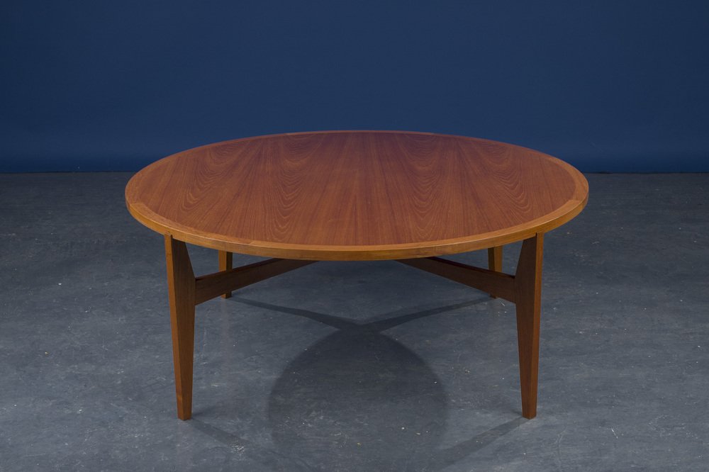 Danish Round Coffee Table / Lane Acclaim Dovetailed Round Coffee Table Danish Mid Century Modern Altavista St Cloud Estate Auction Antiques Roseville Red Wing Furniture Adverting Artwork And More K Bid : Round 84,5 h 44 cm.