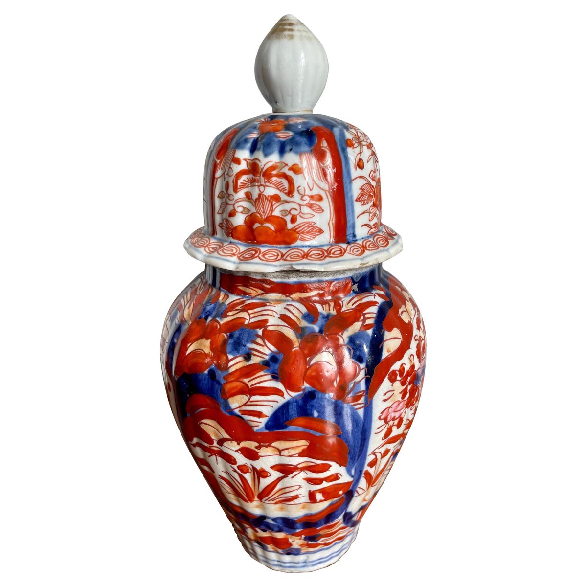 Antique Shaped Imari Vase with Lid for sale at Pamono