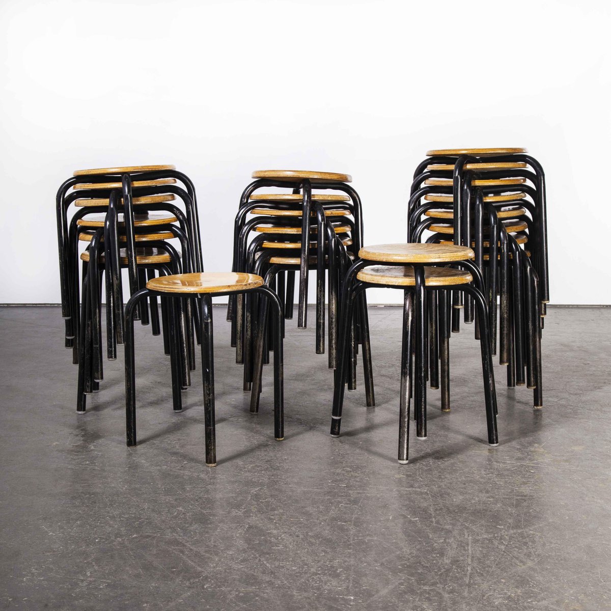 French Stacking School Stool, 1960s for sale at Pamono