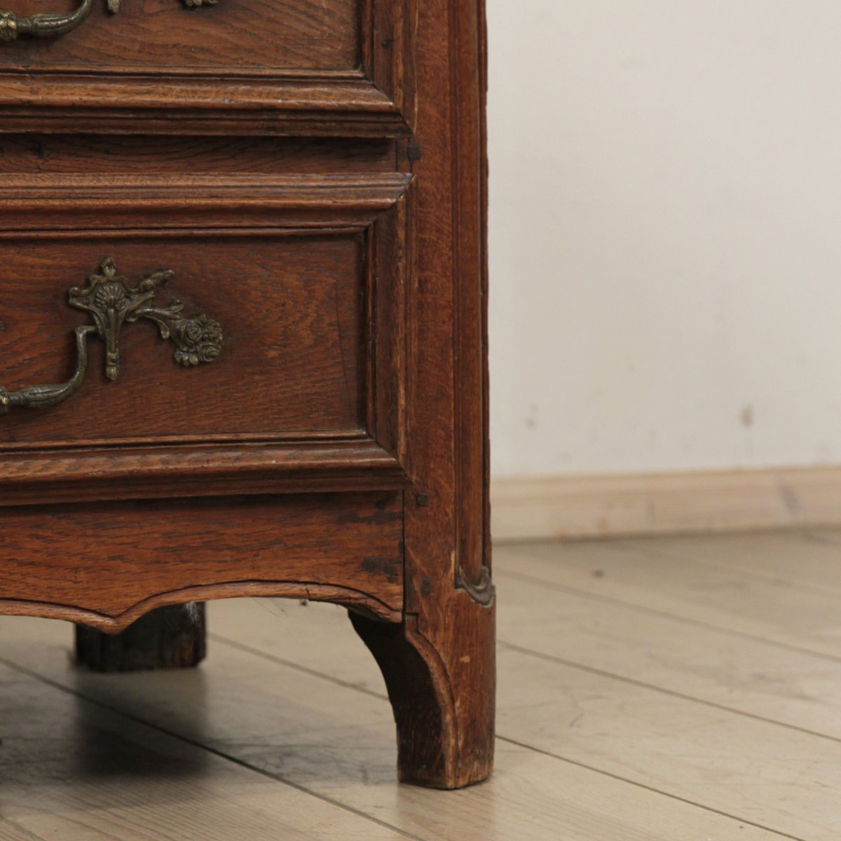 Antique French Chest of Drawers, 1800s for sale at Pamono