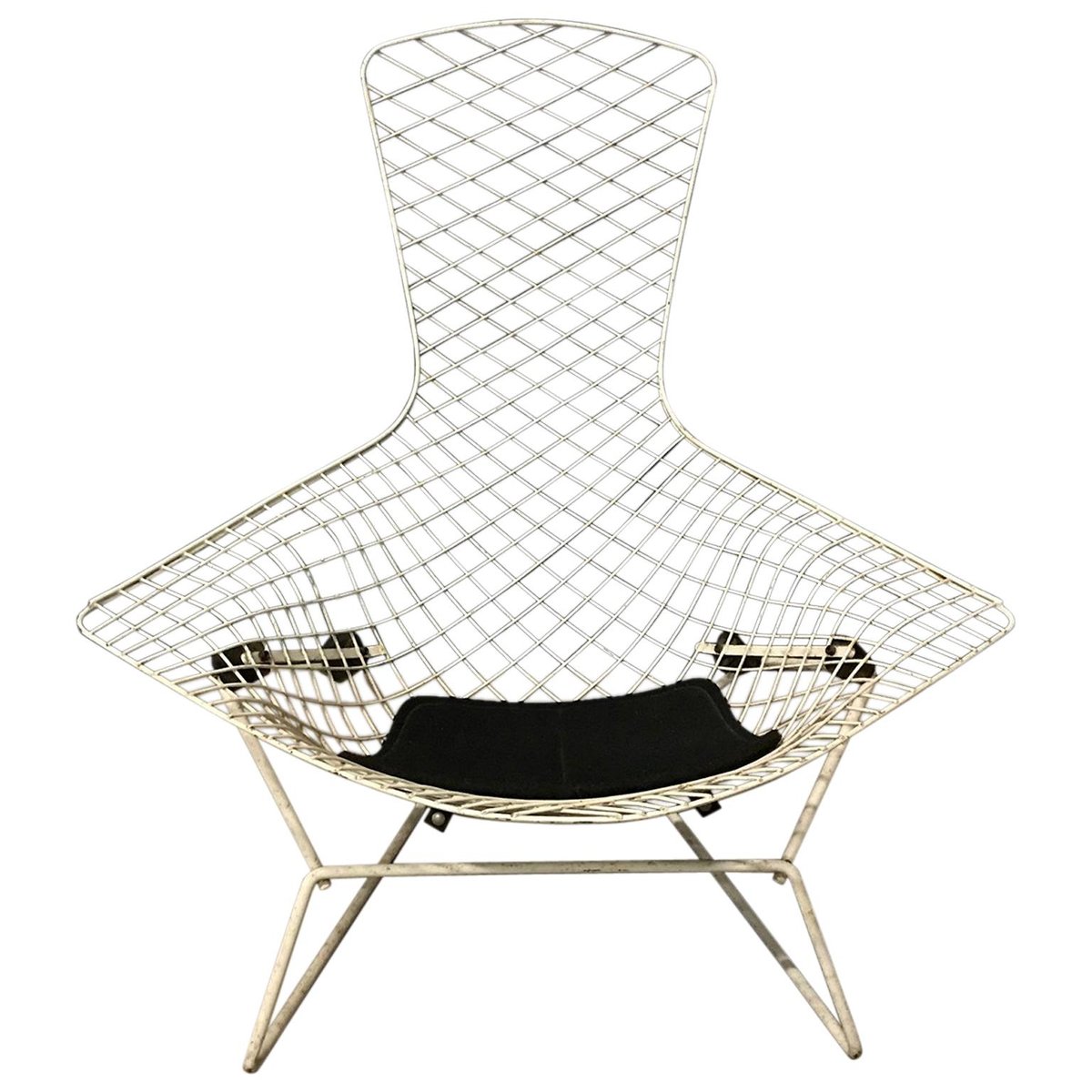 white bird chair with black pillow by harry bertoia for knoll international 1952 BO-417248
